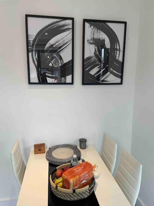 Stylish And Cosy 2 Bedroom Flat In London Borough of Croydon Exterior foto